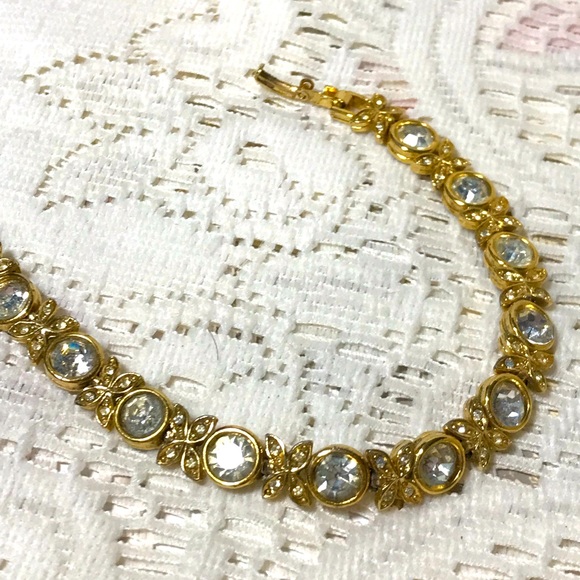 Vintage Bracelet, butterflies and beveled clear stones are perfect. No tarnish. - Picture 1 of 4